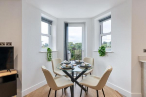 The Luxe 2Bedroom Saarb Apartment, Leatherhead